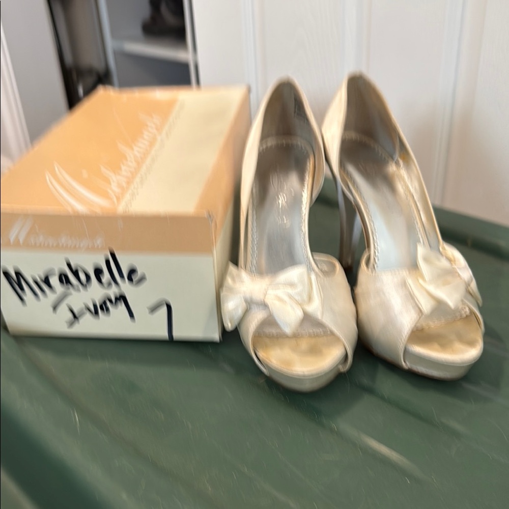 Michelangelo Ivory Peep-Toe High Heels with Bow Detail